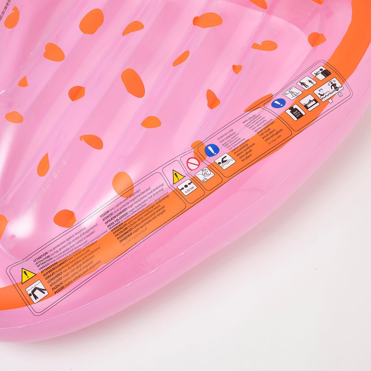 SUNNYLiFE Pink Color Inflatable Luxe Lie-On Float Strawberry Pink Berry - S3LLIESB